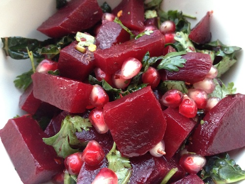 Beet_kale_pom_saladsm